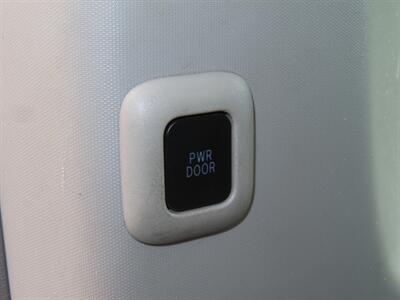 2014 Toyota Sienna XLE 8-Passenger - Photo 30 - Santa Cruz, CA 95062