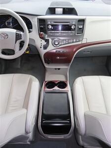 2014 Toyota Sienna XLE 8-Passenger - Photo 15 - Santa Cruz, CA 95062