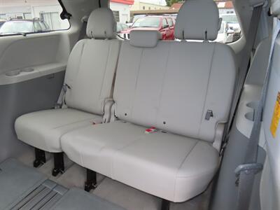 2014 Toyota Sienna XLE 8-Passenger - Photo 40 - Santa Cruz, CA 95062