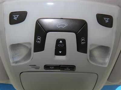 2014 Toyota Sienna XLE 8-Passenger - Photo 22 - Santa Cruz, CA 95062