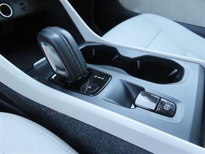 2020 Volvo XC40 T5 Momentum - Photo 24 - Santa Cruz, CA 95062