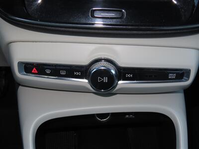 2020 Volvo XC40 T5 Momentum - Photo 25 - Santa Cruz, CA 95062