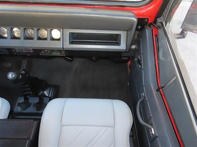 1992 Jeep Wrangler 4WD - Photo 20 - Santa Cruz, CA 95062