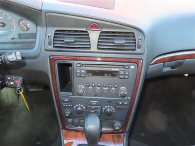 2006 Volvo V70 2.4 - Photo 11 - Santa Cruz, CA 95062