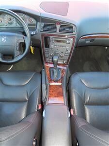 2006 Volvo V70 2.4 - Photo 12 - Santa Cruz, CA 95062