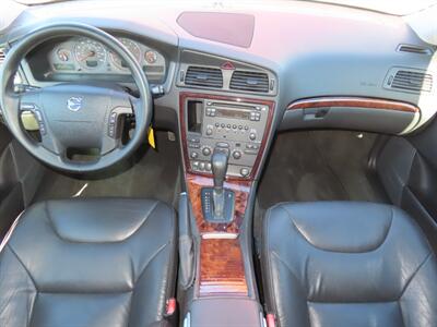 2006 Volvo V70 2.4 - Photo 20 - Santa Cruz, CA 95062