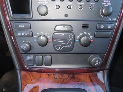 2006 Volvo V70 2.4 - Photo 19 - Santa Cruz, CA 95062