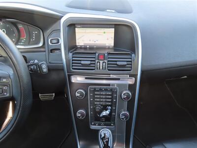 2014 Volvo XC60 T6 R-Design AWD Platinum   - Photo 20 - Santa Cruz, CA 95062