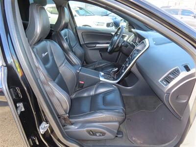 2014 Volvo XC60 T6 R-Design AWD Platinum   - Photo 26 - Santa Cruz, CA 95062