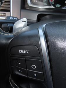 2014 Volvo XC60 T6 R-Design AWD Platinum   - Photo 11 - Santa Cruz, CA 95062