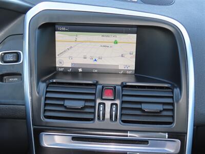2014 Volvo XC60 T6 R-Design AWD Platinum   - Photo 34 - Santa Cruz, CA 95062
