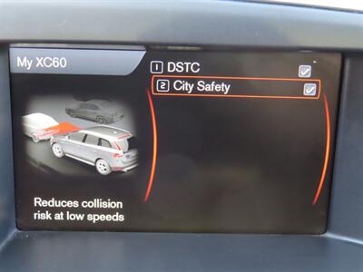2014 Volvo XC60 T6 R-Design AWD Platinum   - Photo 18 - Santa Cruz, CA 95062