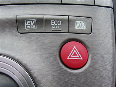2015 Toyota Prius Two   - Photo 11 - Santa Cruz, CA 95062