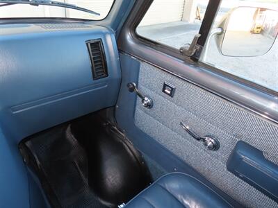 1995 Chevrolet Sportvan G20 - Photo 19 - Santa Cruz, CA 95062