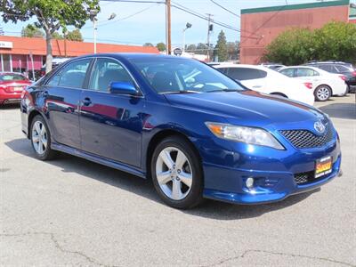 2011 Toyota Camry SE Sedan