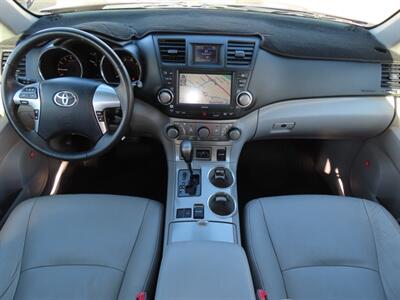 2012 Toyota Highlander SE   - Photo 26 - Santa Cruz, CA 95062