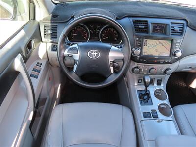 2012 Toyota Highlander SE   - Photo 6 - Santa Cruz, CA 95062