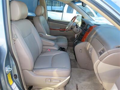 2007 Toyota Sienna XLE Limited 7-Passenger AWD - Photo 19 - Santa Cruz, CA 95062