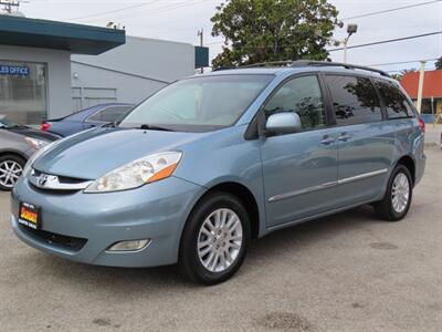 2007 Toyota Sienna XLE Limited 7-Passenger AWD - Photo 2 - Santa Cruz, CA 95062