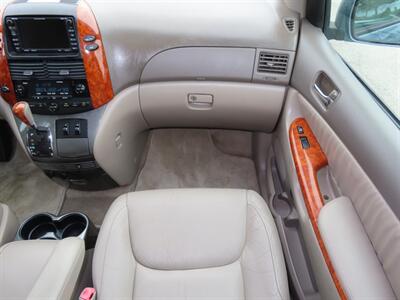 2007 Toyota Sienna XLE Limited 7-Passenger AWD - Photo 20 - Santa Cruz, CA 95062
