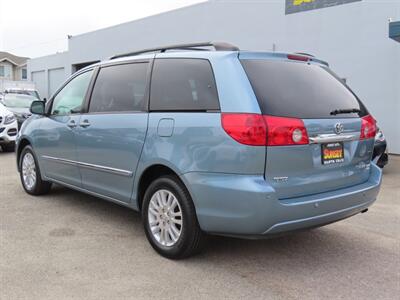 2007 Toyota Sienna XLE Limited 7-Passenger AWD - Photo 3 - Santa Cruz, CA 95062