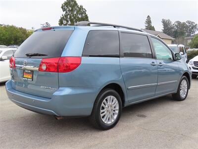 2007 Toyota Sienna XLE Limited 7-Passenger AWD - Photo 4 - Santa Cruz, CA 95062