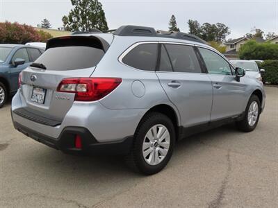 2018 Subaru Outback 2.5i AWD Premium   - Photo 4 - Santa Cruz, CA 95062