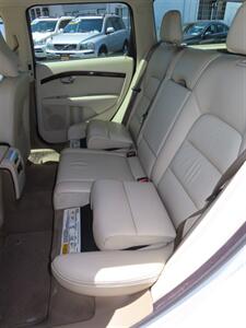 2015 Volvo XC70 T6 AWD Premier Plus   - Photo 29 - Santa Cruz, CA 95062