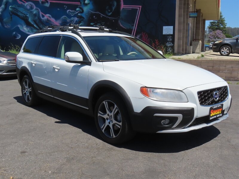 2015 Volvo XC70 T6 AWD Premier Plus   - Photo 1 - Santa Cruz, CA 95062