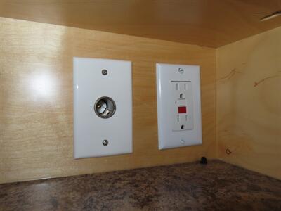 2017 Nucamp RV Little Guy Silver Shadow 5x10   - Photo 26 - Santa Cruz, CA 95062