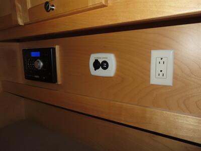 2017 Nucamp RV Little Guy Silver Shadow 5x10   - Photo 28 - Santa Cruz, CA 95062