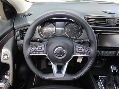 2019 Nissan Rogue Sport S   - Photo 8 - Santa Cruz, CA 95062