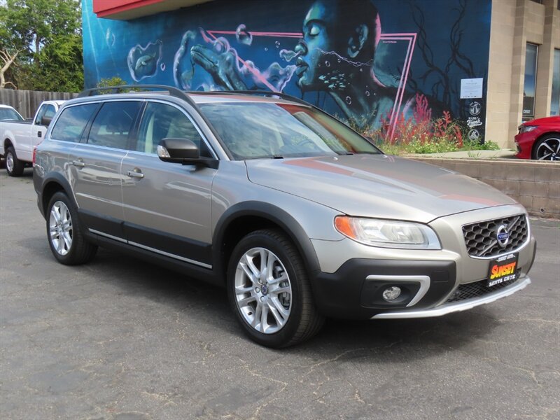 2016 Volvo XC70 T5 Drive-E Premier  