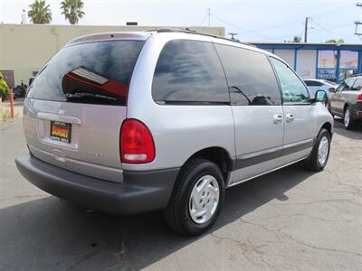 2000 Dodge Caravan SE - Photo 4 - Santa Cruz, CA 95062
