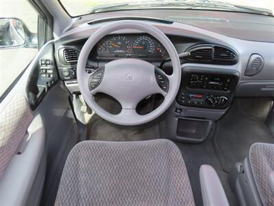 2000 Dodge Caravan SE - Photo 7 - Santa Cruz, CA 95062