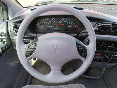 2000 Dodge Caravan SE - Photo 8 - Santa Cruz, CA 95062