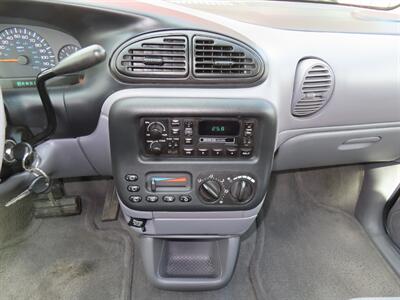2000 Dodge Caravan SE - Photo 11 - Santa Cruz, CA 95062
