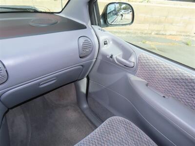 2000 Dodge Caravan SE - Photo 16 - Santa Cruz, CA 95062