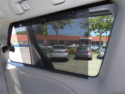 2016 Toyota Sienna XLE Premium 8-Passenger   - Photo 42 - Santa Cruz, CA 95062