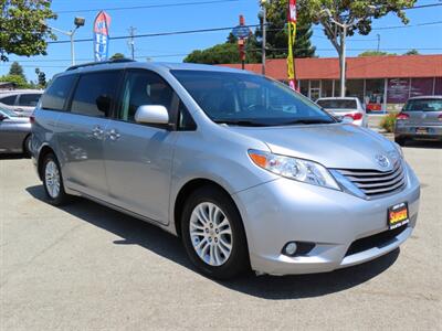 2016 Toyota Sienna XLE Premium 8-Passenger   - Photo 1 - Santa Cruz, CA 95062