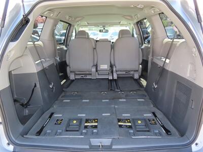 2016 Toyota Sienna XLE Premium 8-Passenger   - Photo 48 - Santa Cruz, CA 95062