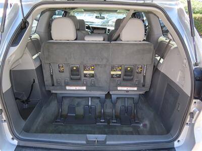 2016 Toyota Sienna XLE Premium 8-Passenger   - Photo 51 - Santa Cruz, CA 95062