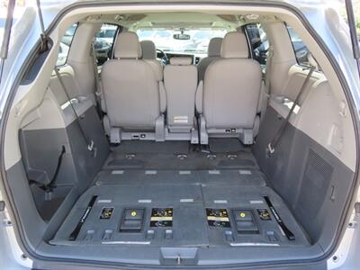 2016 Toyota Sienna XLE Premium 8-Passenger   - Photo 49 - Santa Cruz, CA 95062