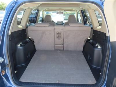 2007 Toyota RAV4 Limited 4WD   - Photo 32 - Santa Cruz, CA 95062