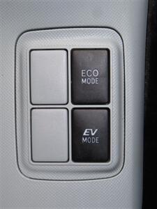 2014 Toyota Prius c Two - Photo 10 - Santa Cruz, CA 95062
