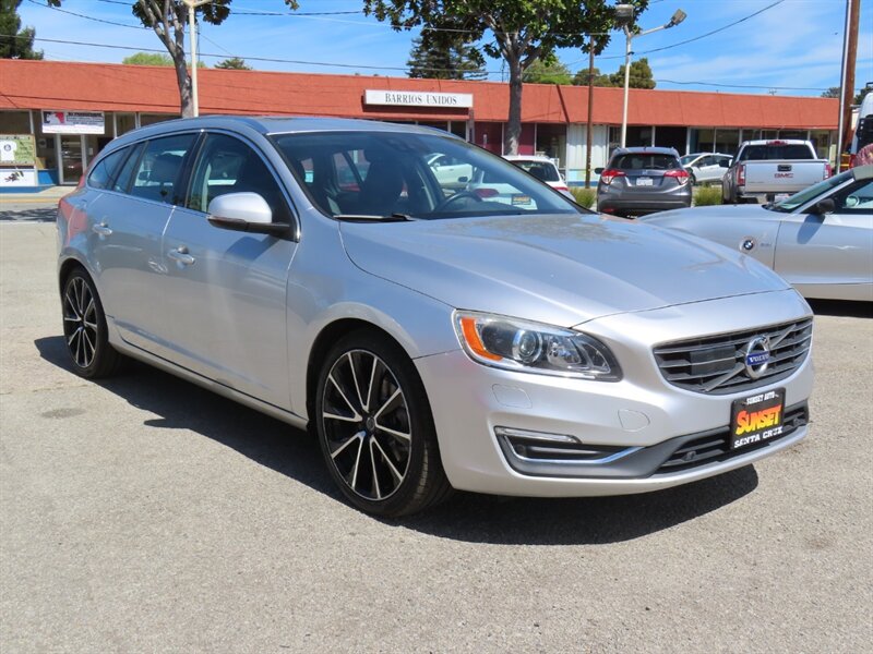 2016 Volvo V60 T5 Platinum