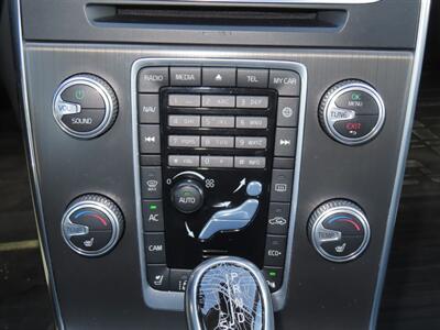 2016 Volvo V60 T5 Drive-E Platinum   - Photo 31 - Santa Cruz, CA 95062