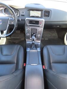 2016 Volvo V60 T5 Drive-E Platinum   - Photo 23 - Santa Cruz, CA 95062