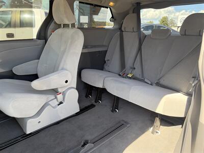 2018 Toyota Sienna LE 7-Passenger AWD - Photo 12 - Santa Cruz, CA 95062
