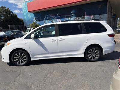 2018 Toyota Sienna LE 7-Passenger AWD - Photo 4 - Santa Cruz, CA 95062